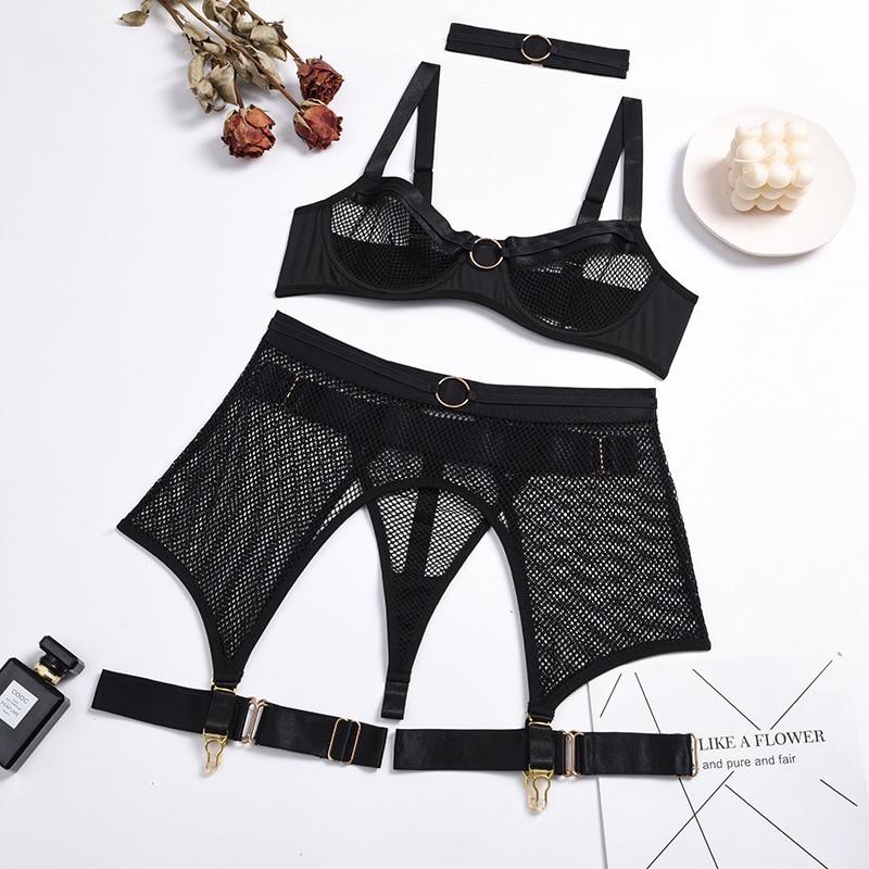 corset-porte-jarretelles-et-string-noir