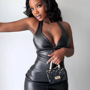 une robe corset en cuir noire | Maison du Corset