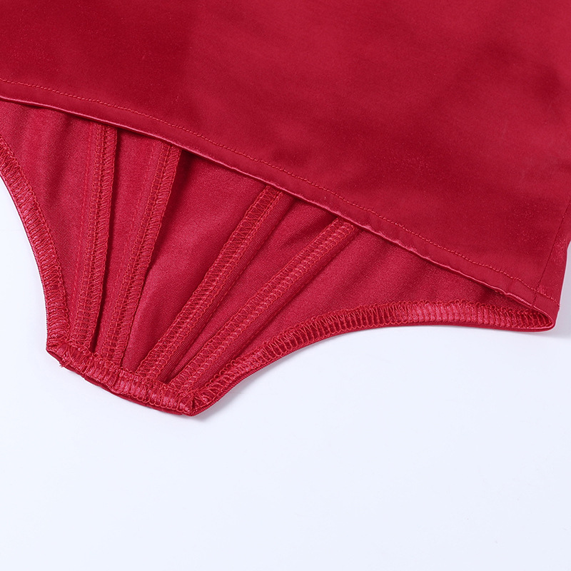 tiges-corset-femme-rouge